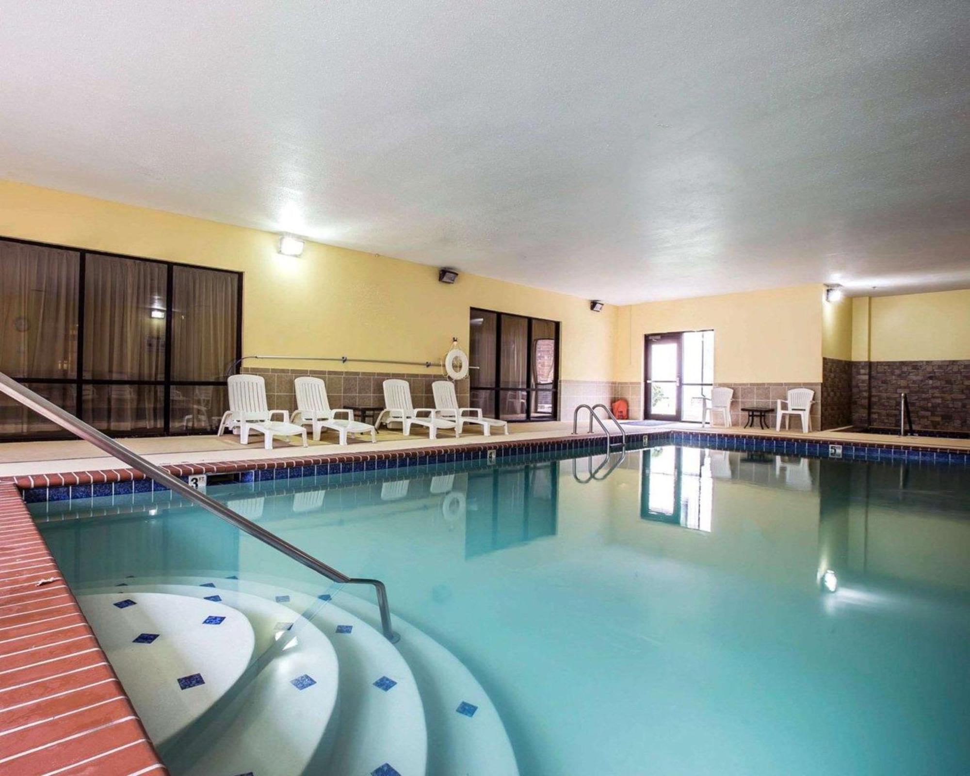 Comfort Inn & Suites Rogersville Eksteriør billede