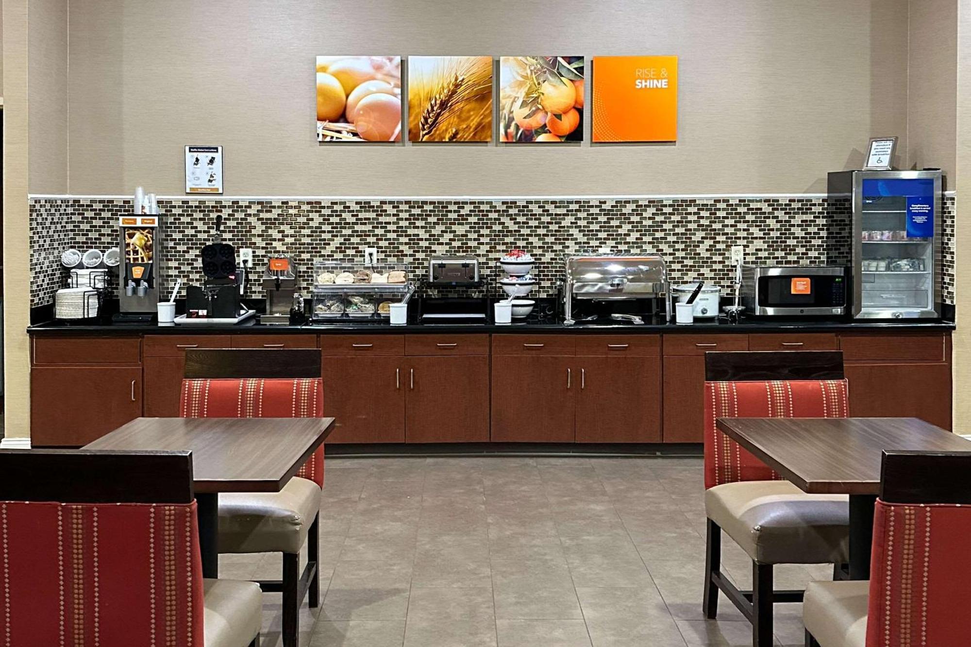 Comfort Inn & Suites Rogersville Eksteriør billede